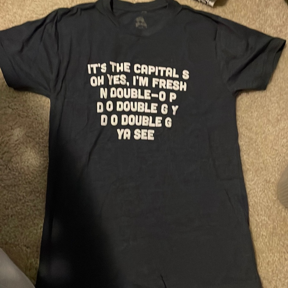 XS Snoop Dogg t shirt